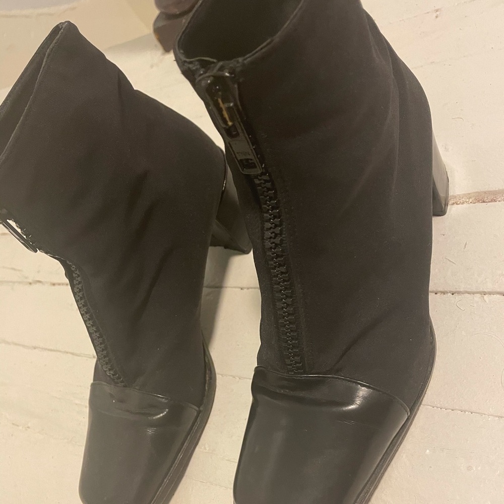 Vintage Kenneth Cole Patent Toe Black Ankle Boots